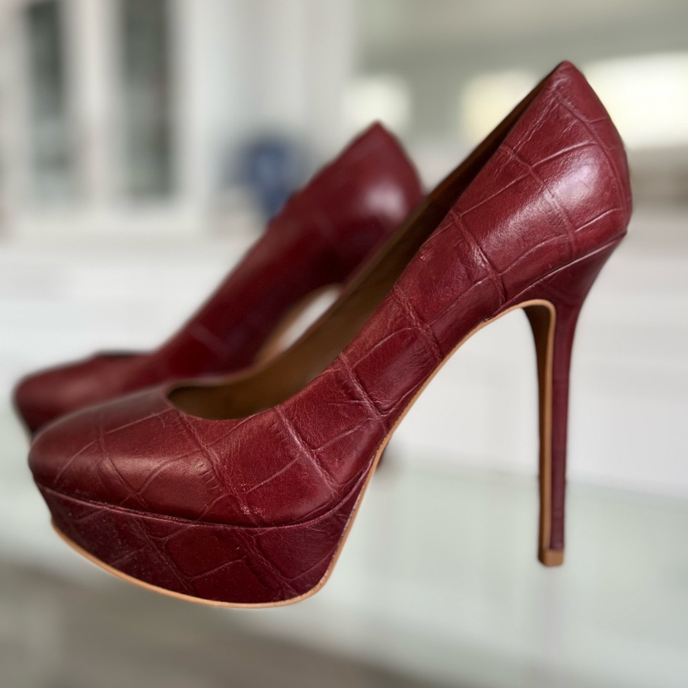 Zara Red Crocodile Embossed Heels